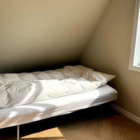 Cozy Penthouse Retreat With Amazing Views 아파트