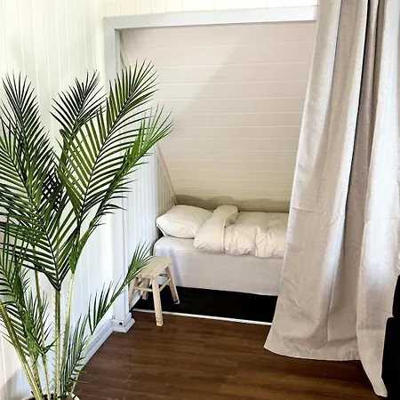 아파트 Cozy Penthouse Retreat With Amazing Views *