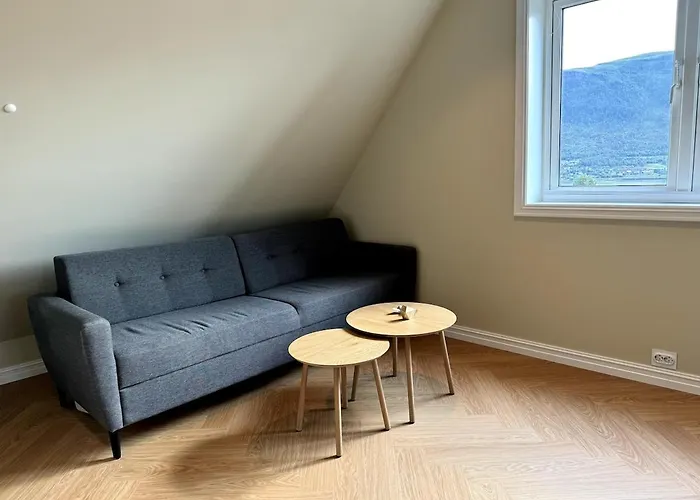 Apartamento Cozy Penthouse Retreat With Amazing Views