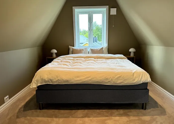 Cozy Penthouse Retreat With Amazing Views 아파트 트롬쇠