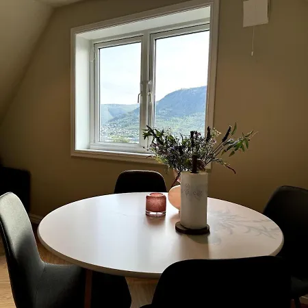 Apartamento Cozy Penthouse Retreat With Amazing Views *